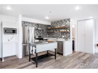 Photo #1: 938963 Listing