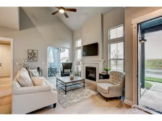 Photo #5: 938979 Listing