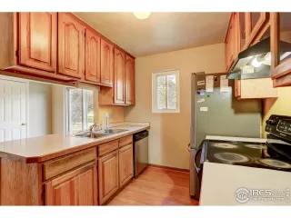 Photo #5: 939007 Listing