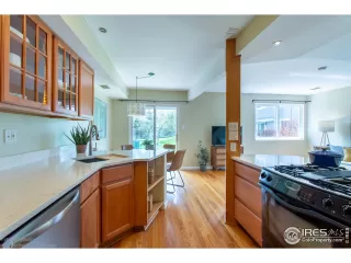 Photo #4: 939010 Listing 