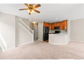 Photo #4: 9390195 Listing