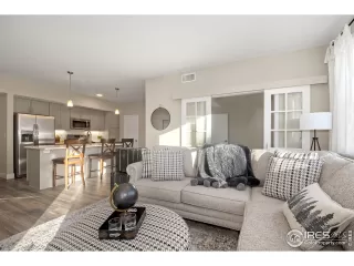 Photo #5: 939059 Listing 