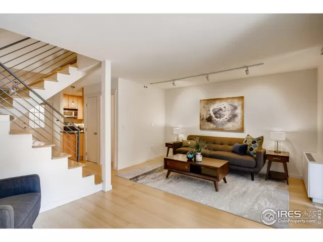 MLS: 939067 Condo For Sale