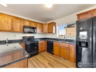 Photo #6: 939091 Listing