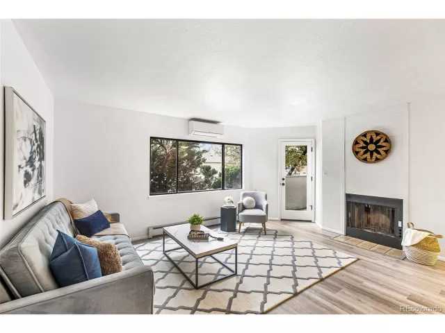 MLS: 9391753 Condo For Sale