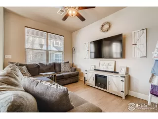 Photo #6: 939331 Listing