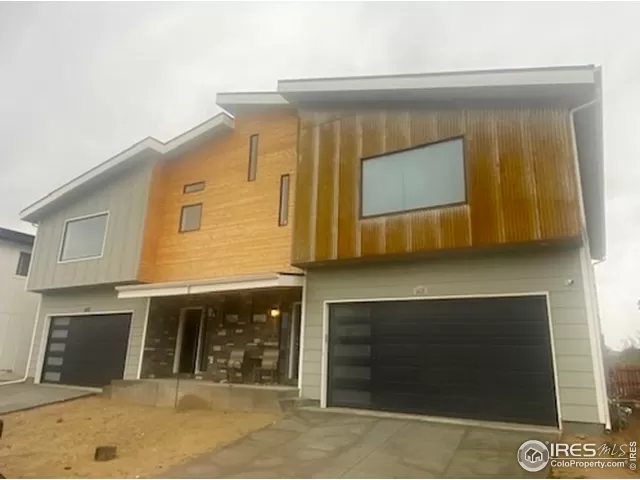 MLS: 939395 Condo For Sale