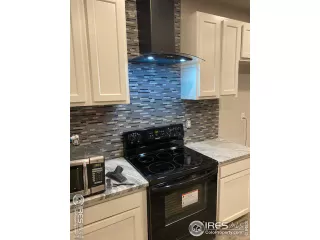 Photo #3: 939395 Listing