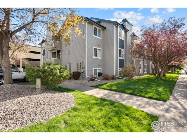 MLS: 939481 Condo For Sale