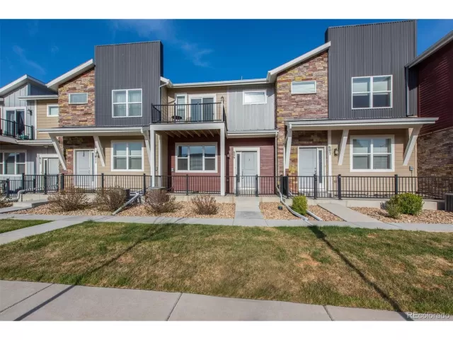 MLS: 9395017 Condo For Sale