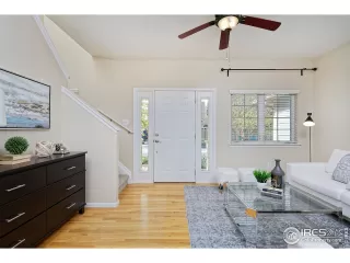 Photo #5: 939534 Listing