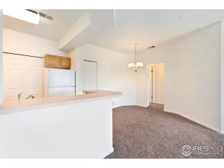 Photo #6: 939544 Listing