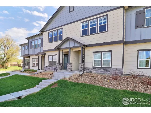 MLS: 939566 Condo For Sale