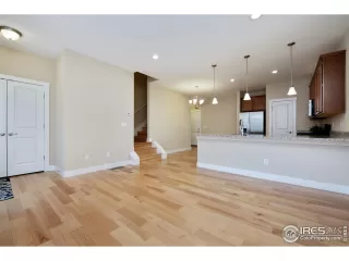 Photo #4: 939576 Listing 