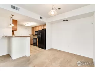 Photo #6: 939596 Listing