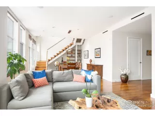 Photo #3: 939622 Listing