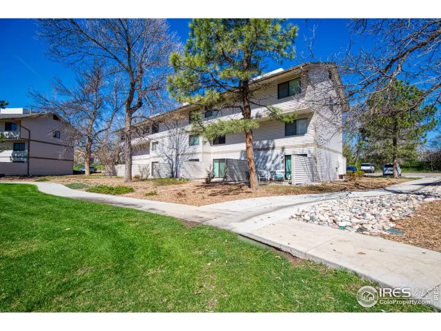 MLS: 939647 Condo For Sale