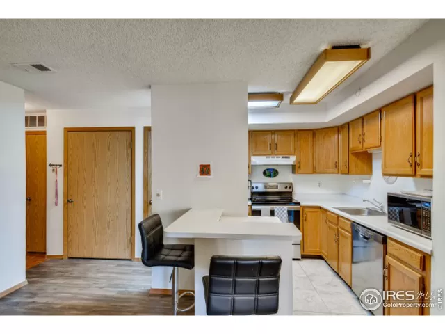 MLS: 939684 Condo For Sale