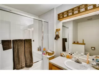 Photo #2: 939684 Listing