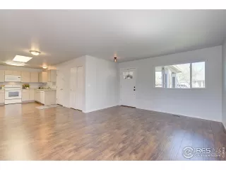 Photo #4: 939702 Listing