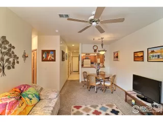 Photo #6: 939704 Listing