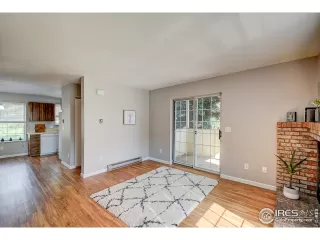 Photo #4: 939722 Listing