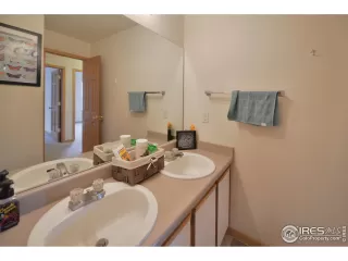 Photo #6: 939744 Listing