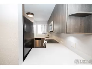 Photo #4: 939782 Listing 