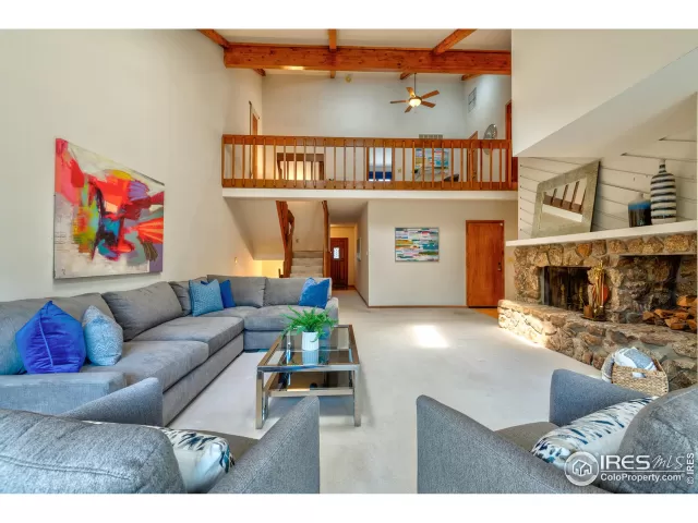 MLS: 939834 Condo For Sale