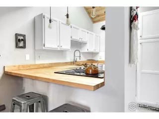 Photo #4: 939905 Listing 