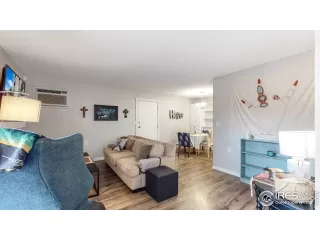 Photo #4: 939919 Listing