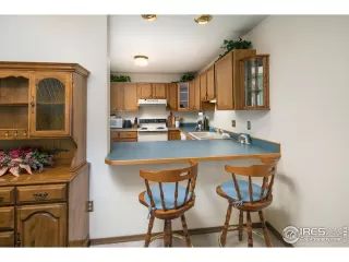 Photo #5: 939922 Listing