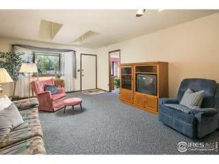 Photo #6: 939922 Listing