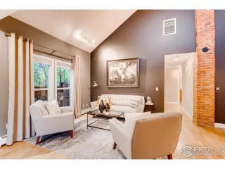 Photo #6: 939929 Listing 