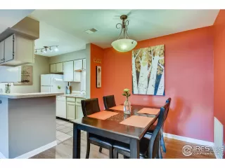 Photo #6: 939943 Listing