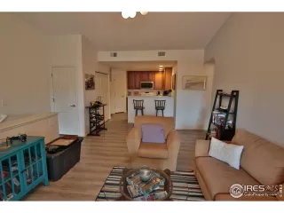 Photo #3: 939967 Listing