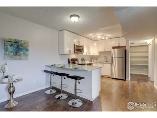 Photo #6: 940009 Listing 