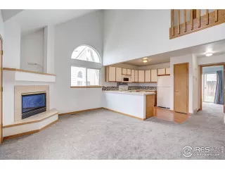 Photo #6: 940032 Listing 