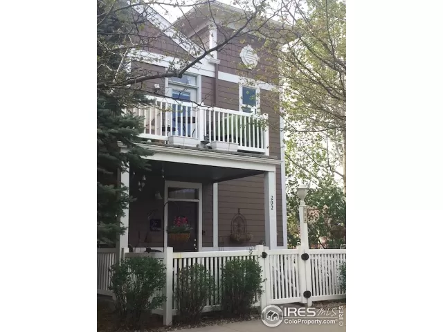 MLS: 940075 Condo For Sale