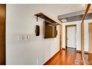 Photo #3: 940083 Listing