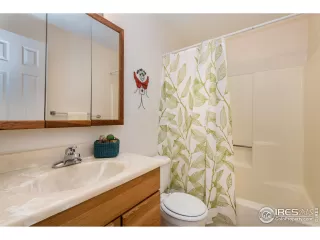 Photo #5: 940095 Listing