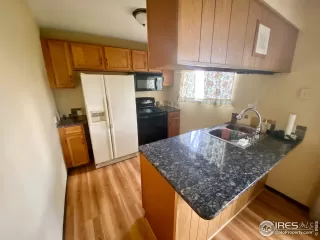 Photo #3: 940120 Listing