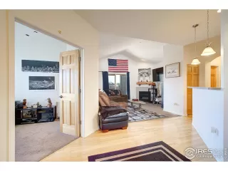 Photo #5: 940177 Listing 