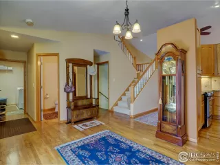 Photo #4: 940190 Listing