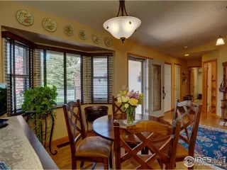 Photo #5: 940190 Listing