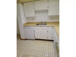 Photo #4: 940216 Listing