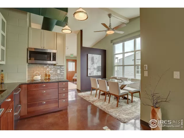 MLS: 940287 Condo For Sale