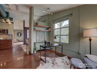 Photo #5: 940287 Listing