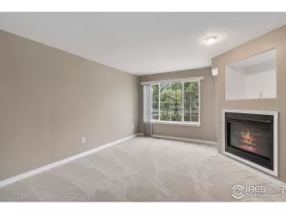 Photo #6: 940294 Listing