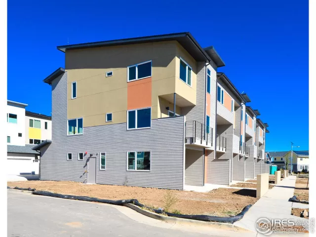 MLS: 940404 Condo For Sale